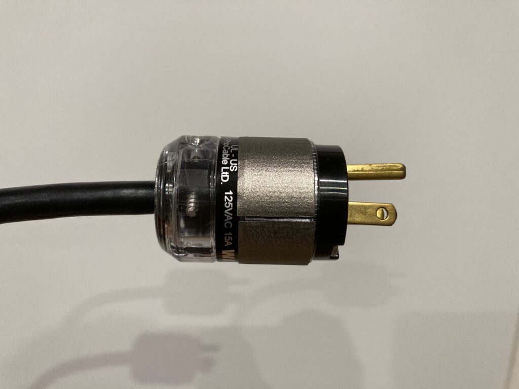 電磁波吸収でハイコスパに音質向上